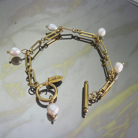 Pearly Bracelet