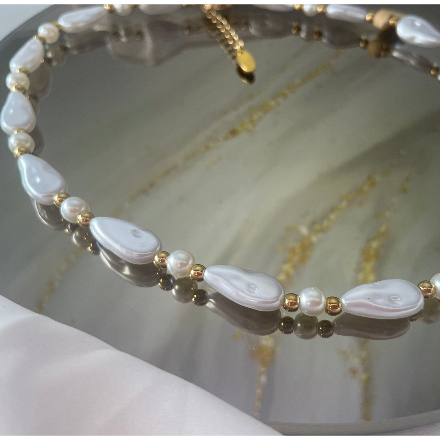 Blanche Necklace
