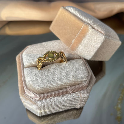 Eye Ring